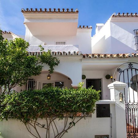 A Cozy And Elegant Townhouse Across The Beach Torre de Benagalbon Extérieur photo