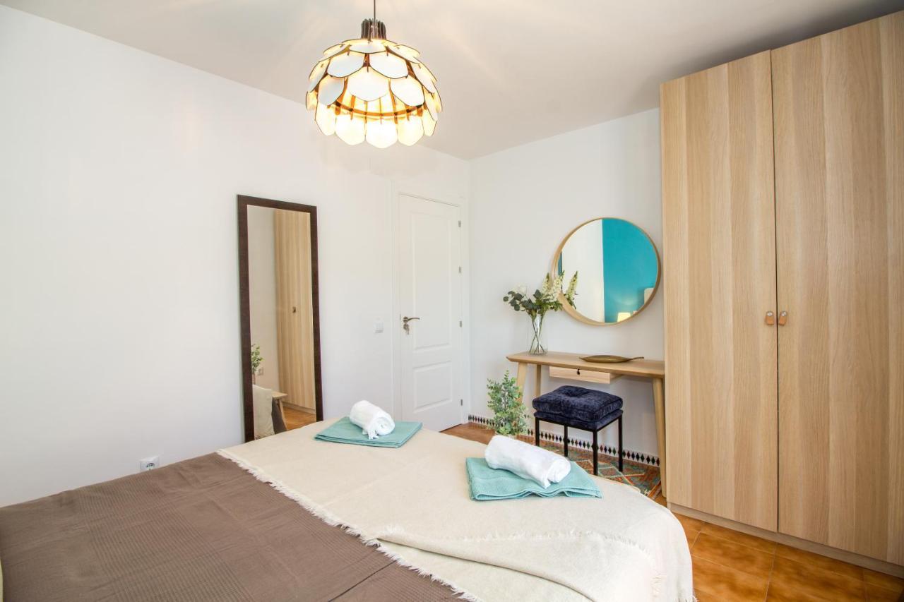 A Cozy And Elegant Townhouse Across The Beach Torre de Benagalbon Extérieur photo