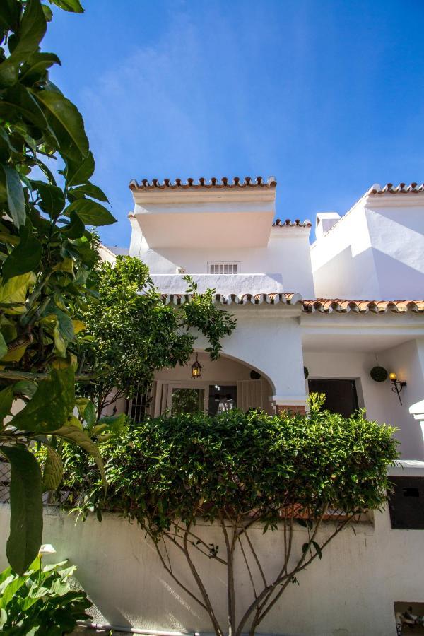 A Cozy And Elegant Townhouse Across The Beach Torre de Benagalbon Extérieur photo