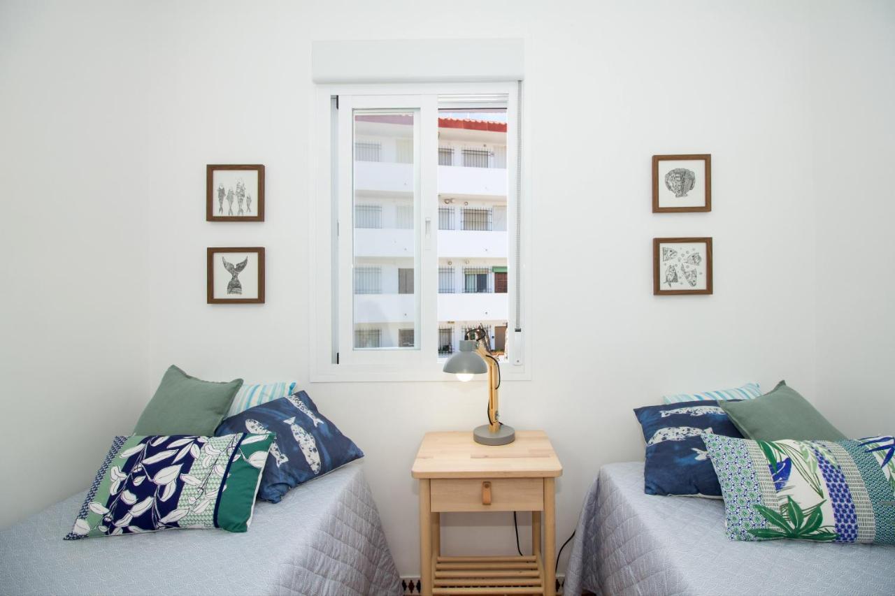 A Cozy And Elegant Townhouse Across The Beach Torre de Benagalbon Extérieur photo