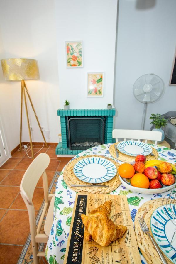 A Cozy And Elegant Townhouse Across The Beach Torre de Benagalbon Extérieur photo