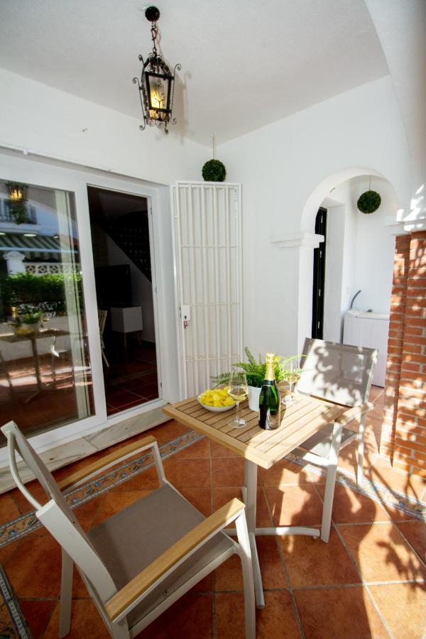 A Cozy And Elegant Townhouse Across The Beach Torre de Benagalbon Extérieur photo